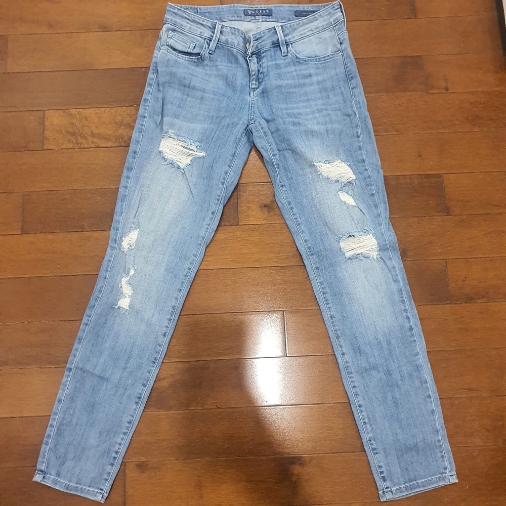 Size 27 Guess Jeans Woman
